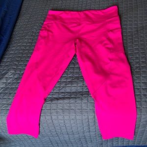 Party Pink Pocket Light n Tight Hi-Rise Capri 20" RC